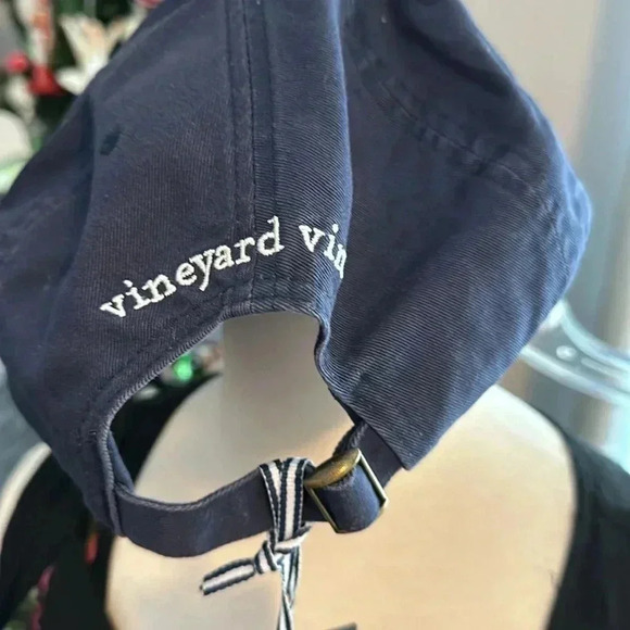 Vineyard vines cap NWT - Picture 3 of 6